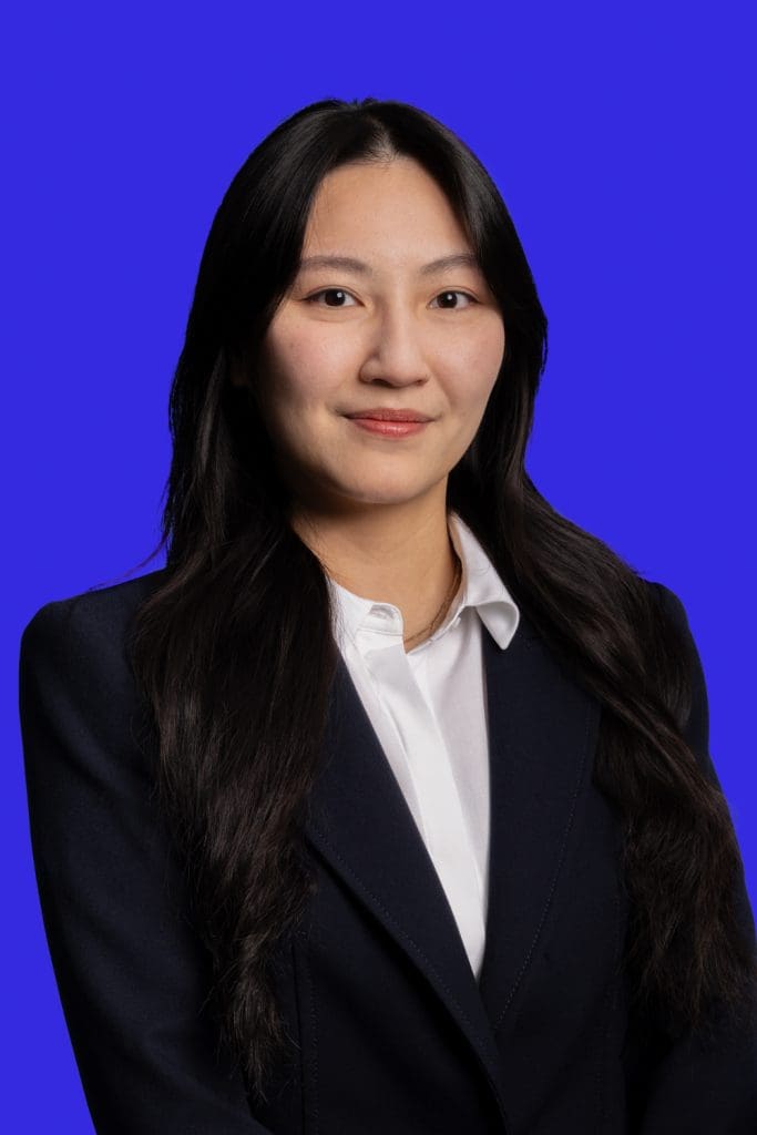 Tina Do, Adjointe Administrative